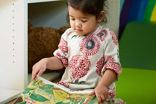 Kleine Kinder durch Spiel in allen Fähigkeiten früh fördern: Mit Wissen über Gesundheit, Natur und der deutschen Sprache.
